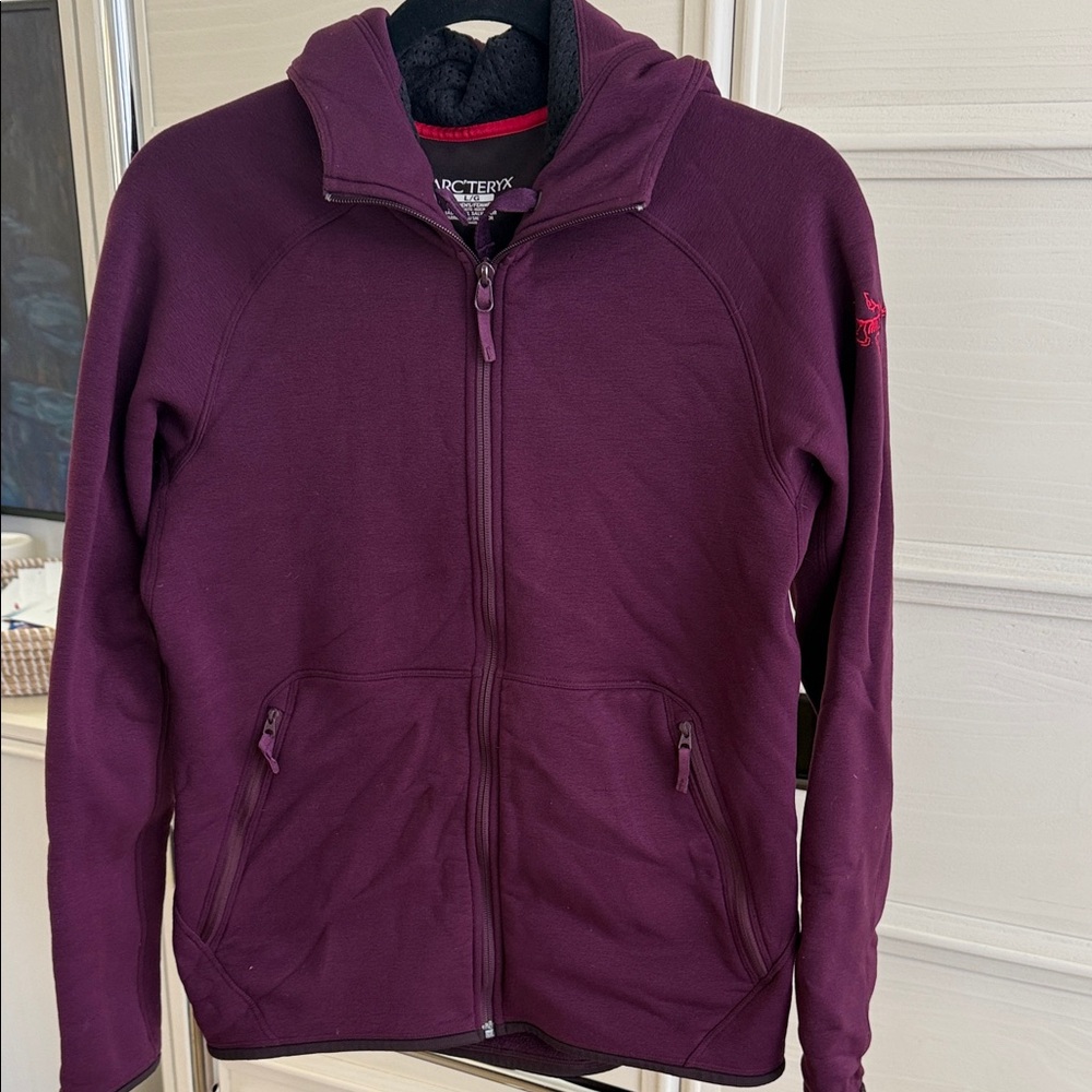 Arc'teryx Women's Deep Plum Full-Zip Fleece Hoodie